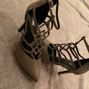 7 shimmer heels